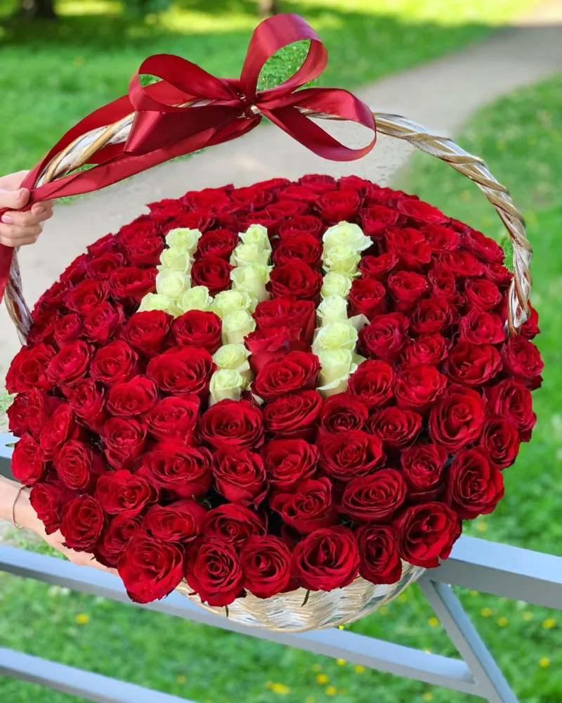 Корзина из 101 розы "Юбилейная 41 "