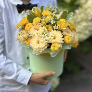 Коробка с цветами в Омске