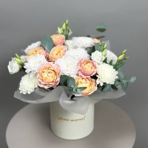 Коробки с цветами в Омске . Доставка цветов омск